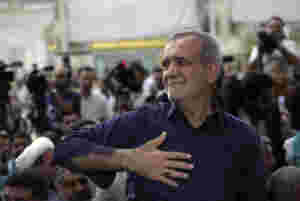 Macron ber Iran roe ned situasjonen