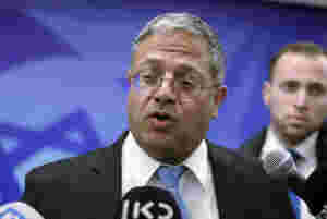 Vil straffeforfølge arabiske folkevalgte for å hylle terrorisme