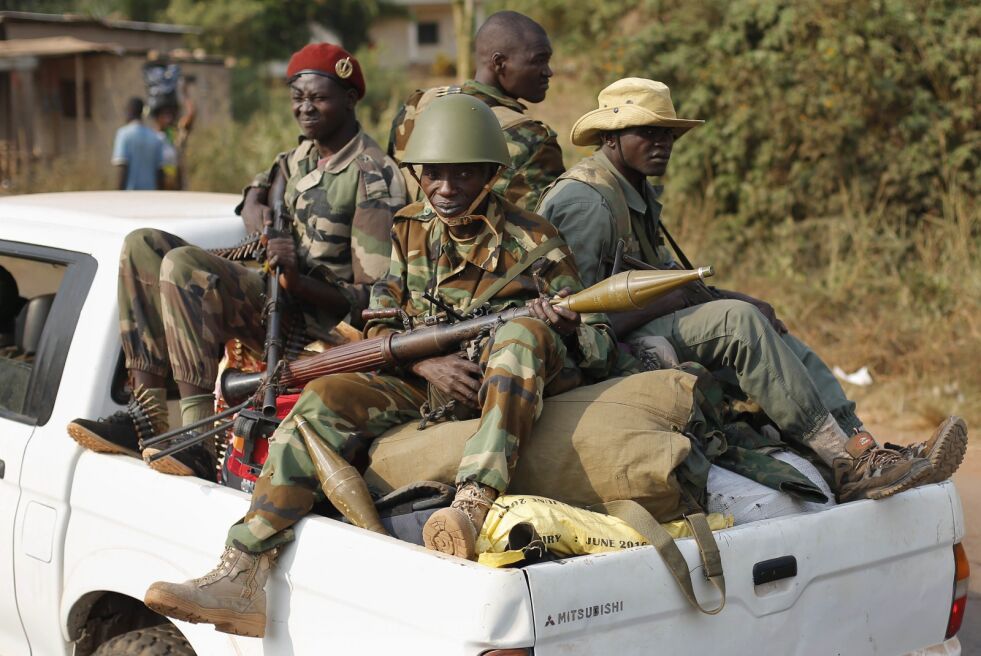 Muslimske Seleka-opprørere (bildet) kontrollerer i dag de nordøstlige delene av Den sentralafrikanske republikk, mens den kristne balaka-militsen regjerer i sørvest.
 Foto: AP / NTB scanpix