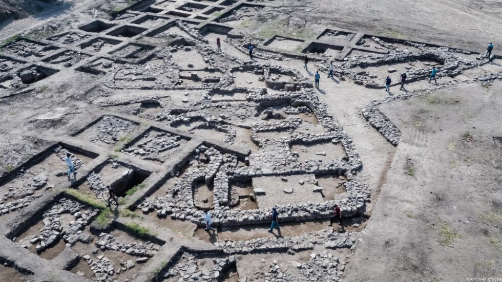 Flyfoto av den gamle byen som ble funnet nord i Israel.
 Foto: Assaf Peretz