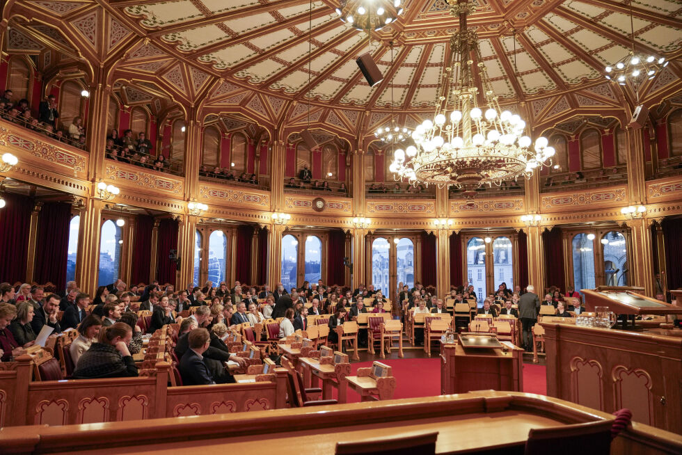 Stortingssalen var fullsatt under behandlingen av ny abortlov i desember.
 Foto: Thomas Fure / NTB