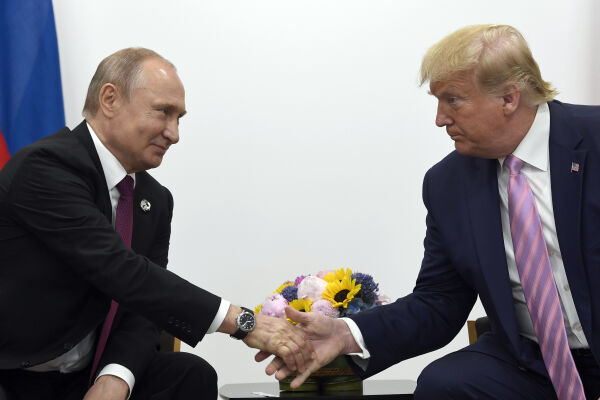 Har snakket med Putin på telefon