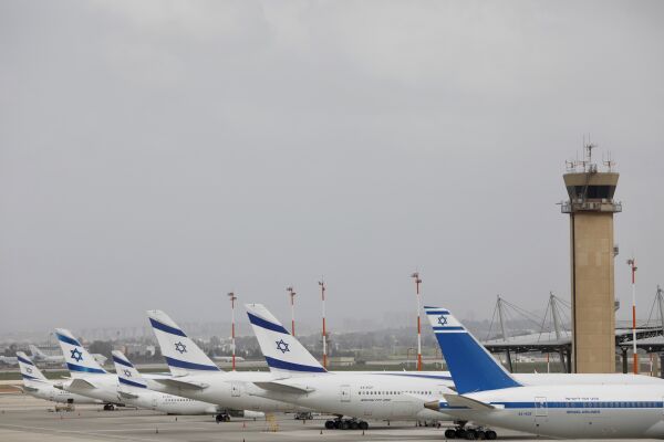 Ni ukrainske jøder på vei til Israel
