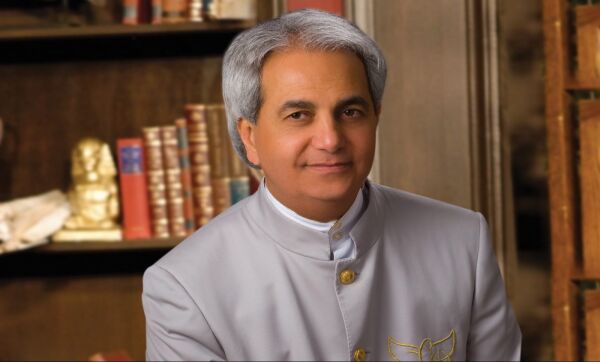 Benny Hinn korrigerer sin lære