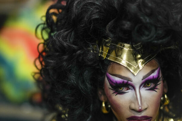 Elever oppfordres til å «bytte kjønn» under Pride-uken