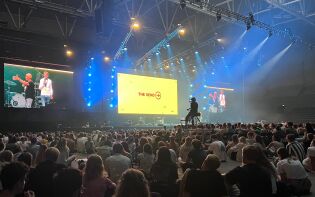 — Utfordrer alle generasjoner til et liv i kristen tjeneste for Jesus