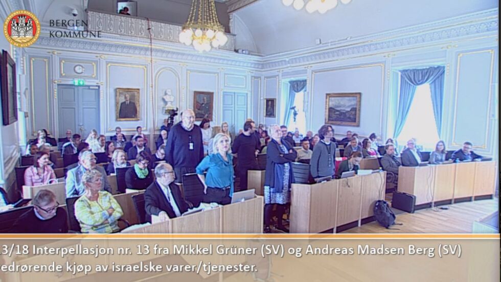 Her voterer bystyret i Bergen over SVs boikottforslag. Foto: Skjermdump fra Bergen kommunes nett-tv.
