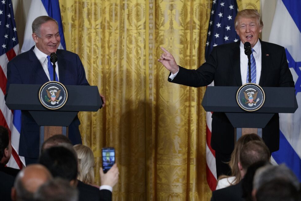 Israels statsminister Benjamin Netanyahu (t.v.) og USAs president Donald trump holdt pressekonferanse onsdag.
 Foto: Evan Vucci / AP / NTB scanpix