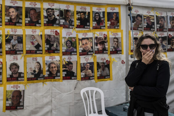 Hamas åpner for å løslate alle de resterende gislene på en gang