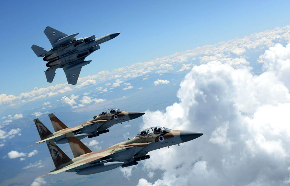 Israelske jagerfly øver på å fylle drivstoff i luften.
 Foto: Ill.foto: IDF
