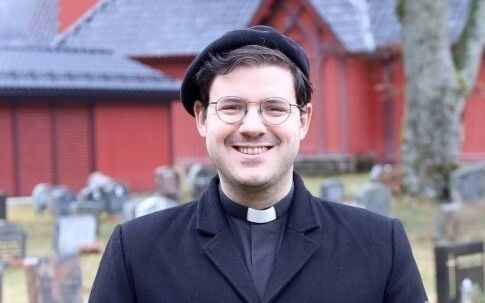 Sogneprest Mikael Bruun slutter