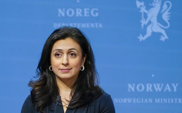 Hadia Tajik (Ap) sier hun er lei seg og ber om tilgivelse