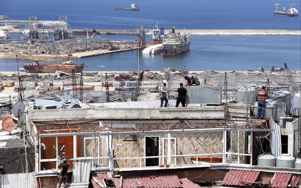BEIRUT: Gjenoppbyggingsarbeidet etter den katastrofale eksplosjonen i havneområdet 4. august har så smått begynt.
 Foto: AP / NTB Scanpix