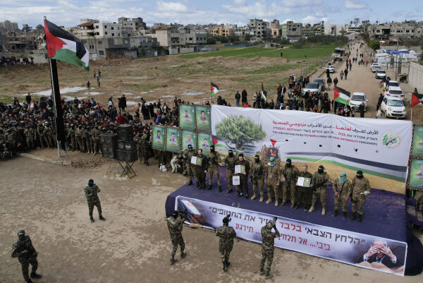 For første gang på flere måneder, skyter Hamas raketter