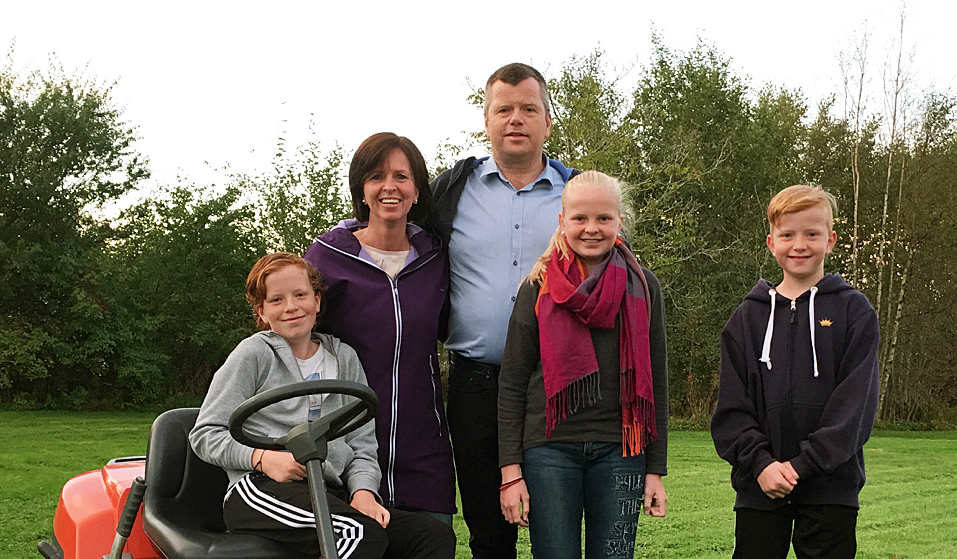 På bibelskole i Afrika: Like over nyttår reiser familien Klingsheim, som består av mamma Heidi, pappa Jens og de tre barna Rebekka (14), Andreas (12) og David (10), til Nairobi i Kenya på et bibelskoleopplegg som heter TeFT familie.
 Foto: Privat