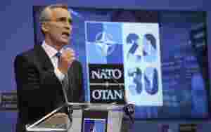 Stoltenberg ønsker seg et bredere Nato med mer penger