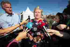 Opposisjonen venter på Solberg-svar om Sandberg