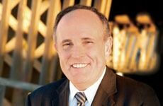 Guiliani dreier til høyre