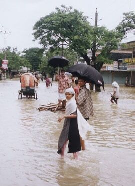 To millioner til flomofrene i Bangladesh