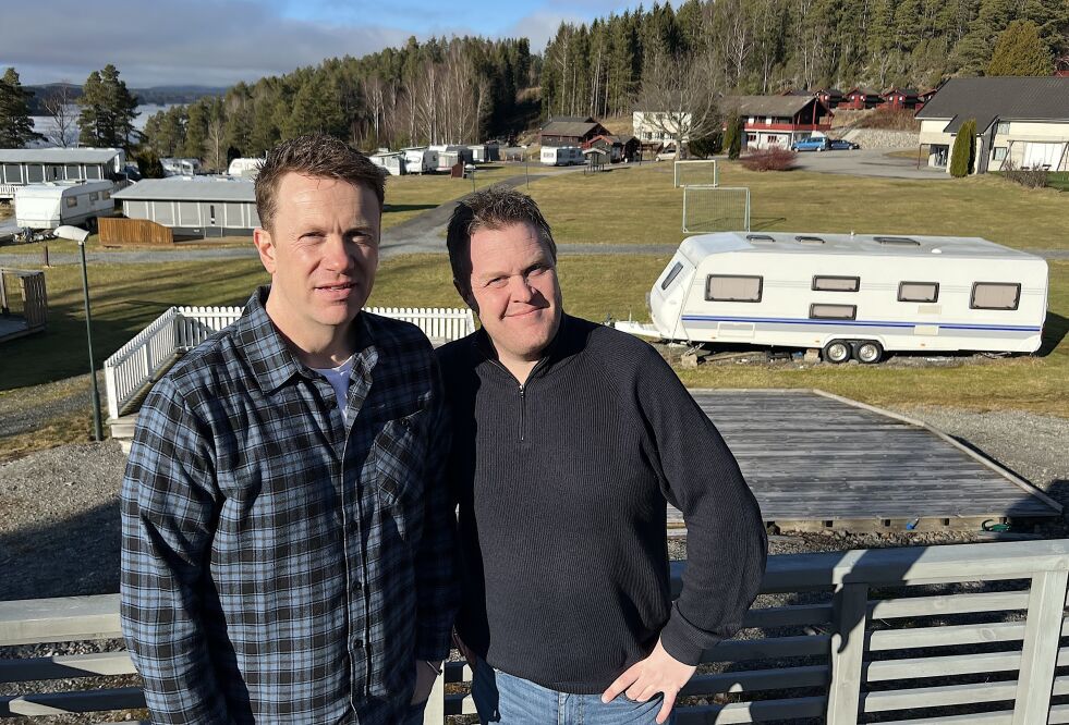 ARV: Lars Buer (til venstre) og kameraten Ole Kristian Tjernæs står bak den nye versjonen av Bedehusmusikkfestivalen som arrangeres igjen i juni etter 18 års pause.
 Foto: Privat.
