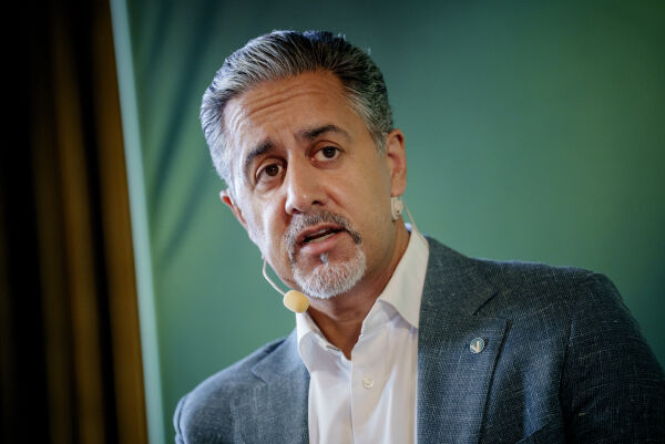 Venstre-nei til flyktninger i utsatte områder – Frp ønsker velkommen etter