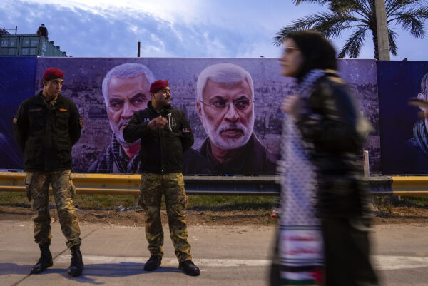 Over 100 drept i eksplosjoner under seremoni i Iran
