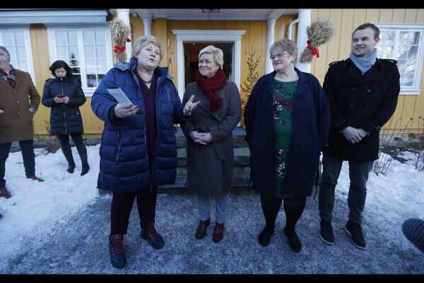 Grande under knallhardt press fra sine egne