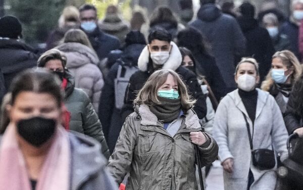 WHO: Omikron kan bety slutten på pandemien i Europa