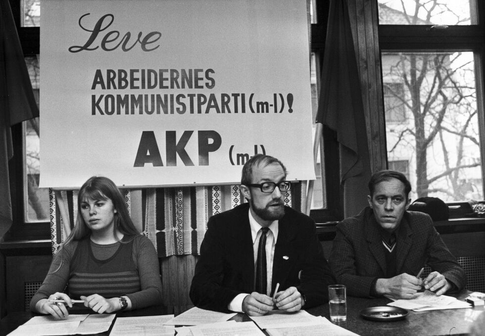 Historisk bilde av Arbeidernes Kommunistparti (marxist-leninistene). Fra AKP-ml's stiftelseskonferanse i 1973.
 Foto: NTB scanpix