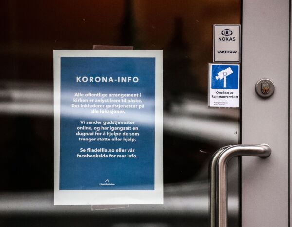 Dette skal til for at myndighetene letter på koronatiltakene