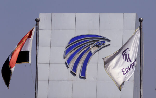 Egypt ber egne flyselskaper unngå Irans luftrom i tre timer