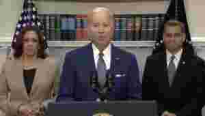 Biden leste for mye fra prompter