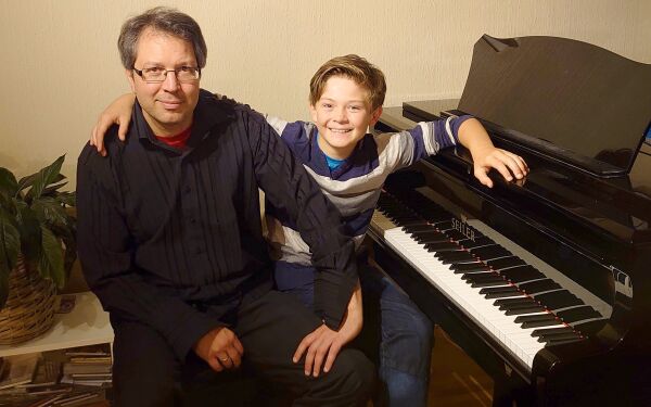 Piano-geniet Samuel (12) fikk tilbud om platekontrakt