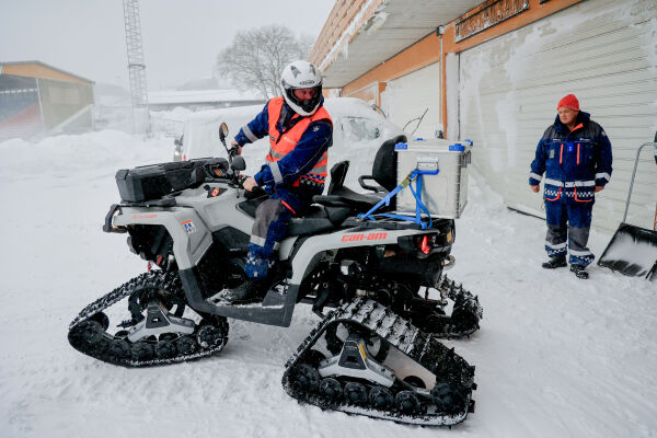 Snøkaoset fører til ekstraordinære tiltak på Sørlandet – Heimevernet bistår