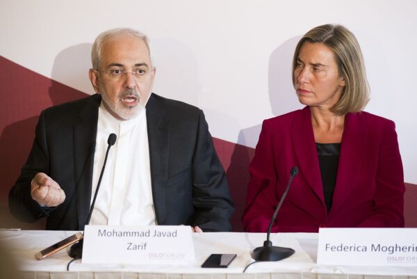 Tidligere stortingsrepresentanter advarer Nobelkomiteen mot å gi fredspris til Iran