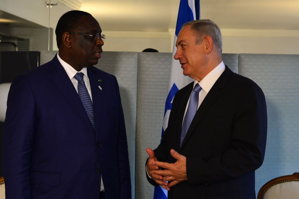 Netanyahu sammen med Senegals president Macky Sall under et møte i september 2016, tre måneder før den anti-israelske bosetningsresolusjonen ble behandlet.
 Foto: Den israelske statsministerens kontor.