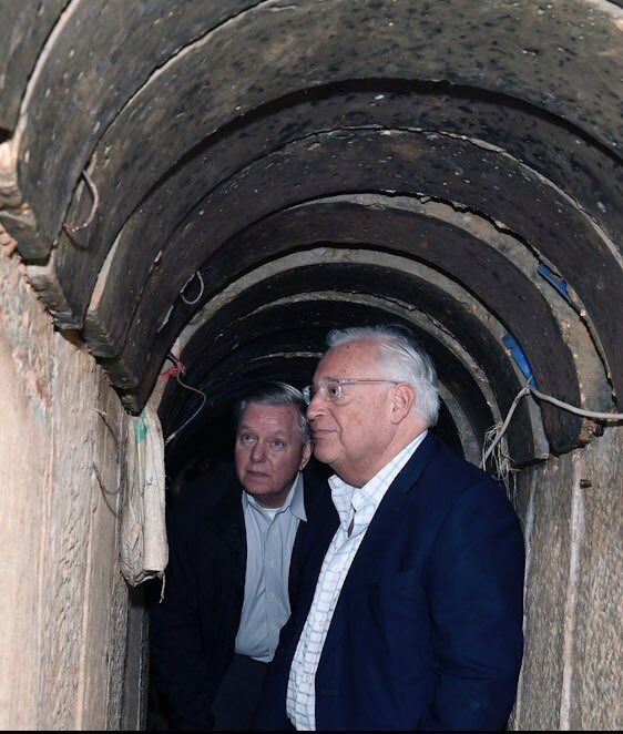 Amerikansk senator besøkte terrortunnel