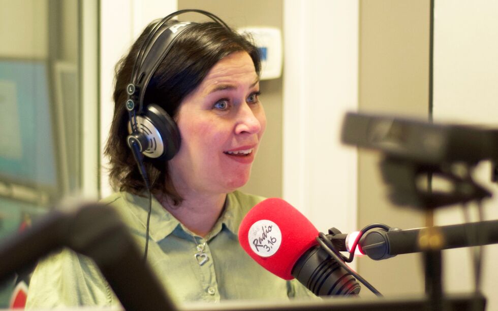 RADIO: – Vi skal være en kanal for de som ikke nødvendigvis går i kirken, og vi ønsker å skryte av Jesus, sier programleder og daglig leder Margrethe Tveit i Radio 3.16. Foto: Radio 3.16
 Foto: Radio 3.16