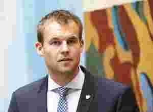 KrF avventende til abort-bistand