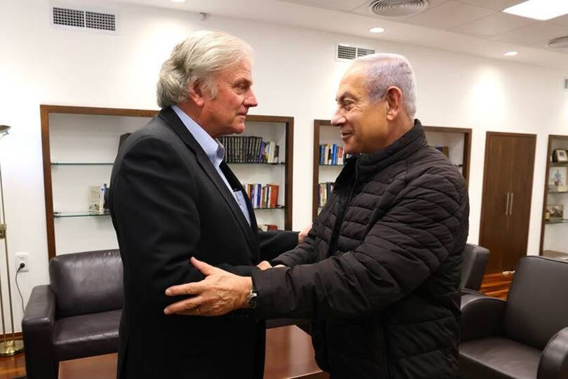 Franklin Graham hilser på Israels statsminister Benjamin Netanyahu.
 Foto: Skjermbilde/Faithwire