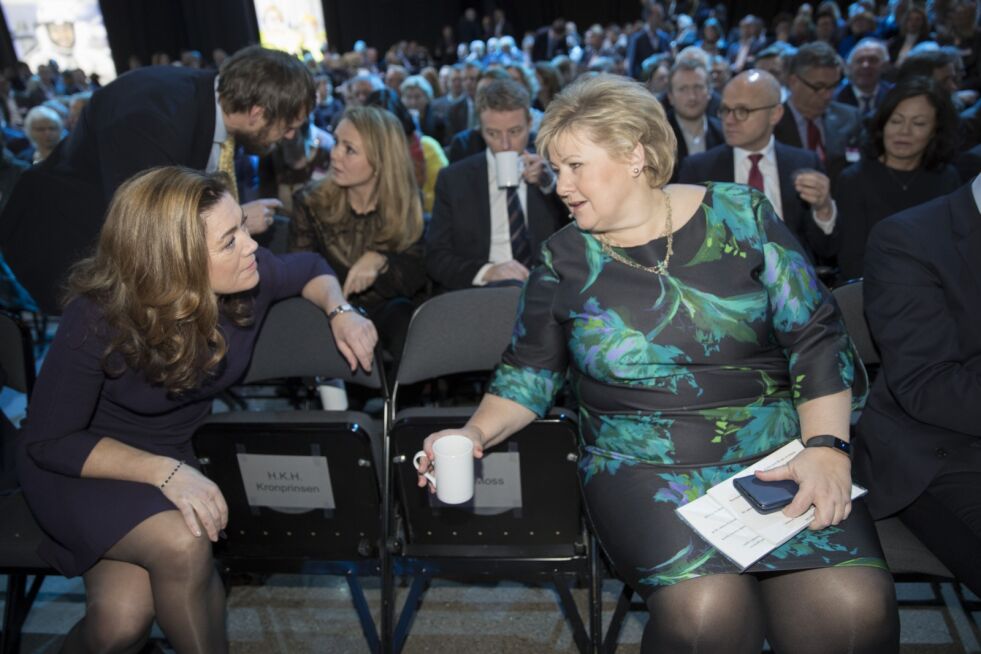 NHO-sjef Kristin Skogen Lund og statsminister Erna Solberg (H) under NHOs årskonferanse 2018.
 Foto: NTB scanpix