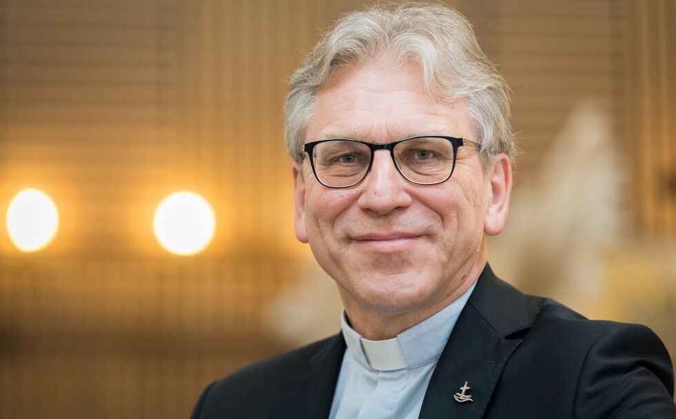 Olav Fykse Tveit vigsles til biskop 10. mai.
 Foto: Albin Hillert/Kirkenes Verdensråd