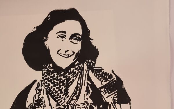 Folkehjelpen auksjonerer bort omstridt Anne Frank-bilde