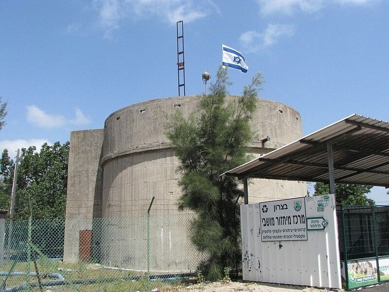 VANNSYSTEMER: Et cyber-angrep var nylig rettet mot å få satt Israels vannsystemer ut av spill. Illustrasjonsbildet viser en vanntank i Bitzaron og er ikke direkte relatert til saken.
 Foto: Wikimedia Commons