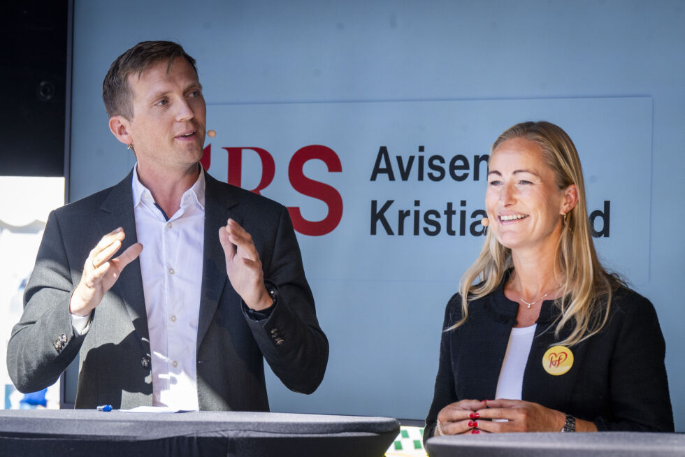 Kristiansands nye ordfører Mathias Bernander (H) og vara-ordfører Charlotte Beckmann Finnestad (KrF) under Arendalsuka i valgkampen 2023.
 Foto: Foto: Heiko Junge / NTB.