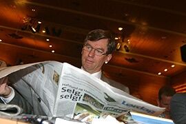 Steensnæs vurderer også å trekke seg