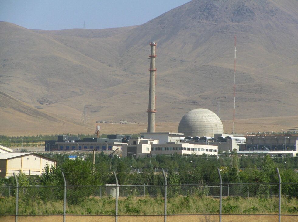 ATOMANLEGG: Bildet viser tungtvannsreaktoren i den iranske byen Arak. Illustrasjonsfoto: Wikimedia Commons