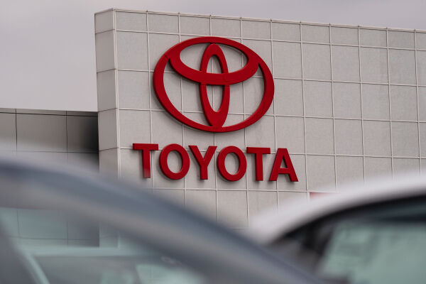 Toyota med ny teknologi utfordrer el-bilmarkedet