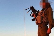 Ros og ris til kvinnelige israelske kampsoldater