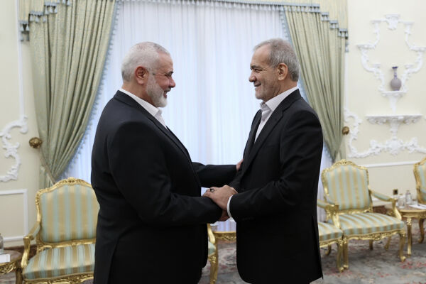 Iran tilbakeviser vestlig oppfordring om å ikke gjengjelde israelsk angrep
